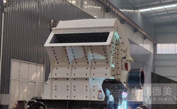 冲击破碎机输送