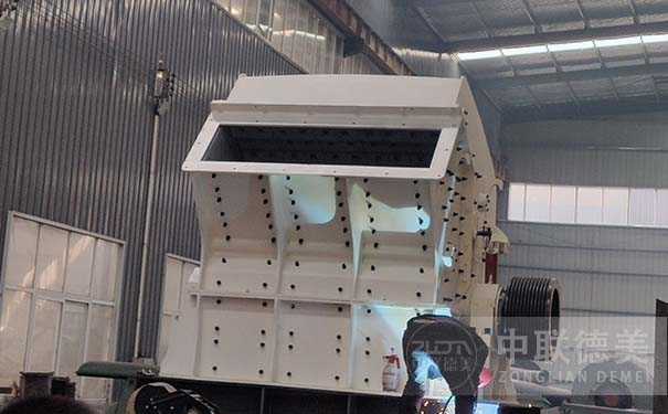 可逆式锤式破碎机