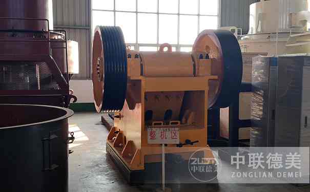 立式板锤制砂机