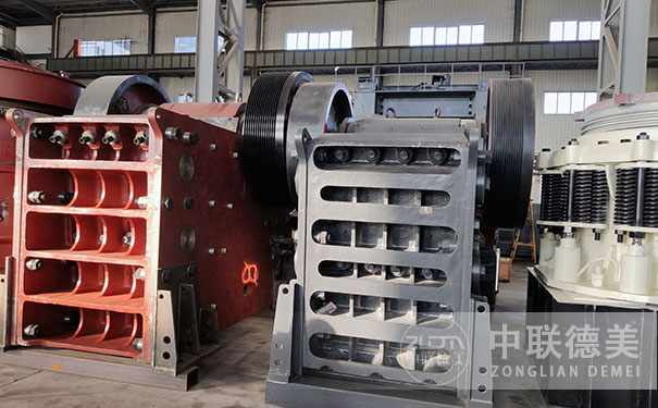 立式板锤制砂机