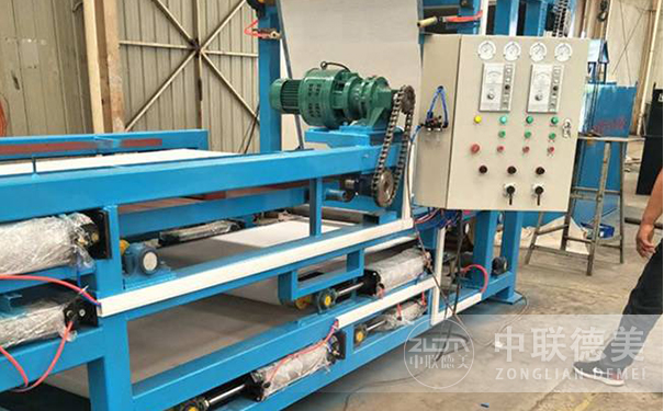 烟囱煤灰用的带式压滤机